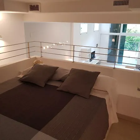 Daire Charming Loft In
